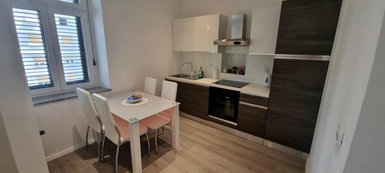 Apartment Lori - Beautiful View Rijeka Exterior foto